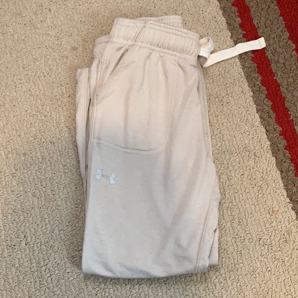 Under armor sweat pants size youth med